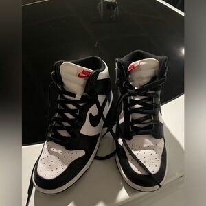 Nike high dunk woman’s- 9.5 US